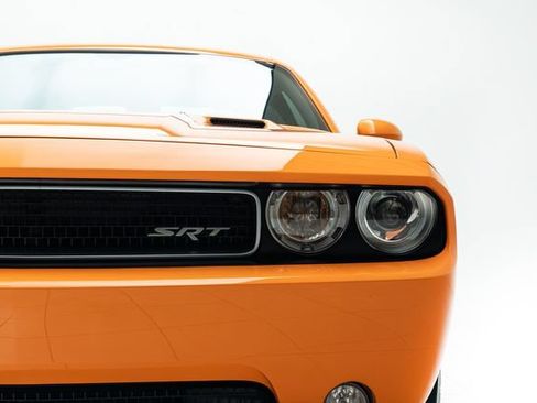 Used 2012 Dodge Challenger SRT8 RWD image 7