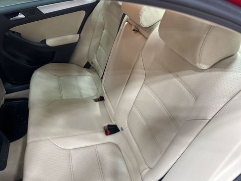 Used 2014 Volkswagen Jetta SE image 25