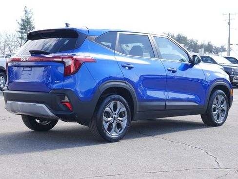 Used 2024 Kia Seltos LX image 6