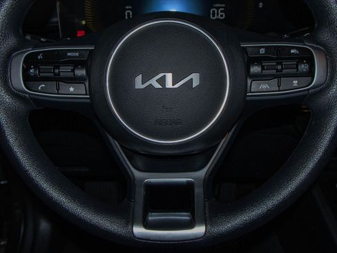 Used 2026 Kia K5 LXS FWD image 11