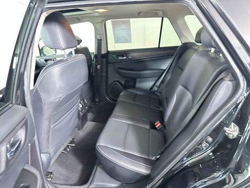 Used 2017 Subaru Outback 3.6R Limited image 26