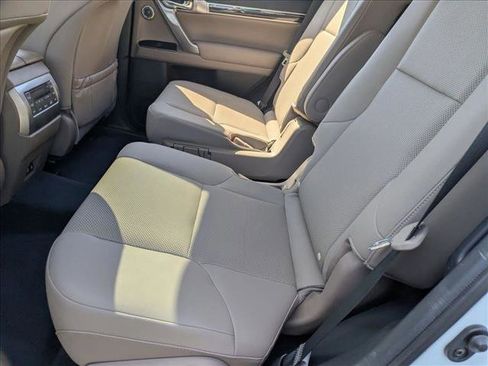 Used 2023 Lexus GX 460 Premium w/ Accessory Package image 20