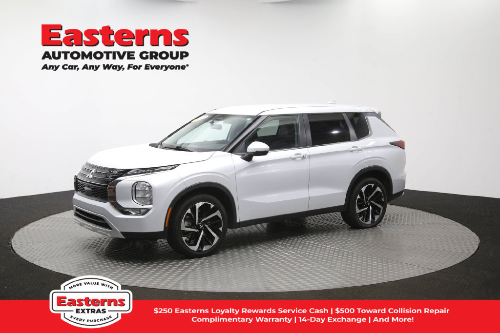 Used 2024 Mitsubishi Outlander SE FWD image 59
