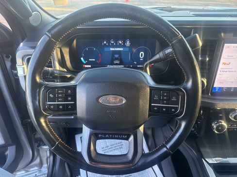 Used 2024 Ford F250 Platinum image 17