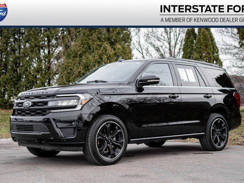 Used 2022 Ford Expedition Limited image 1