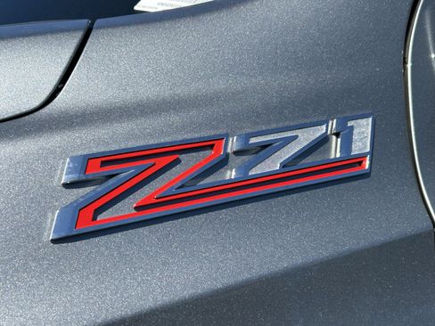 Used 2025 Chevrolet Suburban Z71 AWD/4WD image 9