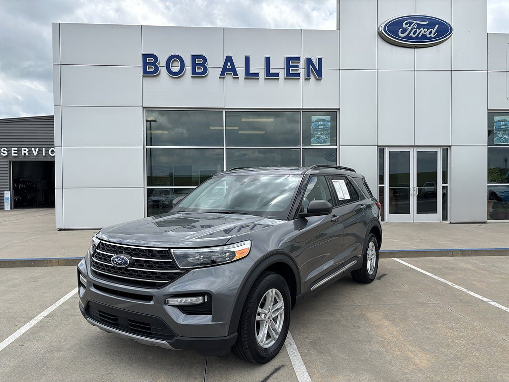 Used 2023 Ford Explorer XLT w/ Equipment Group 202A AWD/4WD image 1
