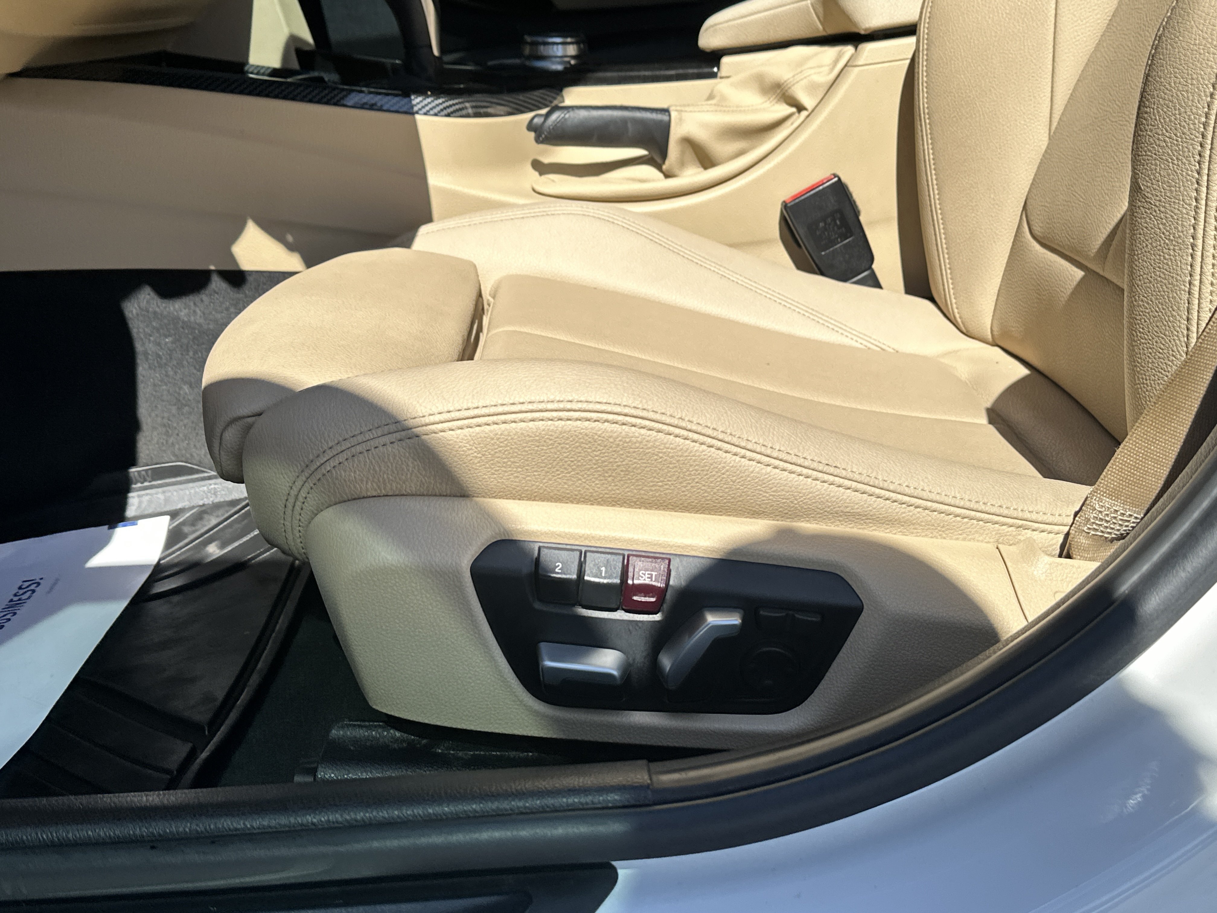 Used 2018 BMW 330i xDrive Sedan w/ Convenience Package AWD/4WD image 10