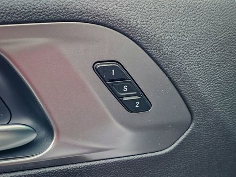 New 2026 Chrysler Pacifica Select image 10