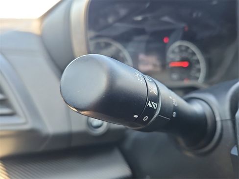 Used 2019 Subaru Crosstrek 2.0i Premium w/ Moonroof Package image 28