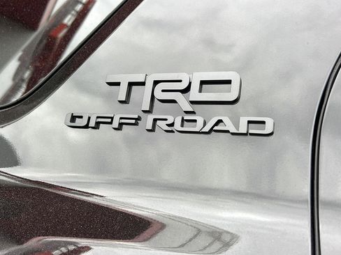 New 2025 Toyota 4Runner 4WD image 8