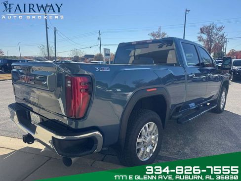 Used 2024 GMC Sierra 2500 SLT w/ SLT Premium Package image 6