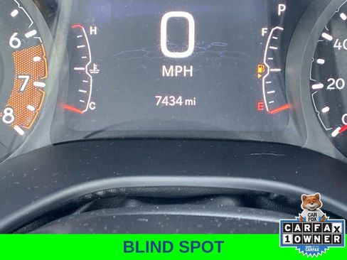 Certified 2025 Jeep Compass Limited image 32