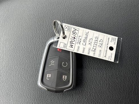 Used 2024 Cadillac XT5 Premium Luxury image 17