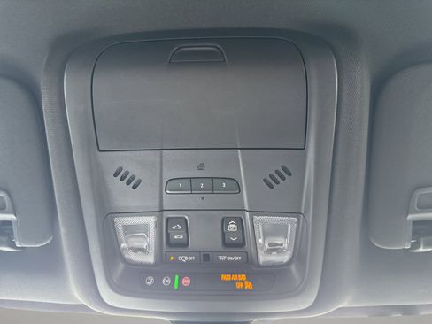 Used 2022 Chevrolet Blazer RS image 20