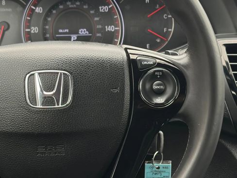 Used 2017 Honda Accord Sport image 28