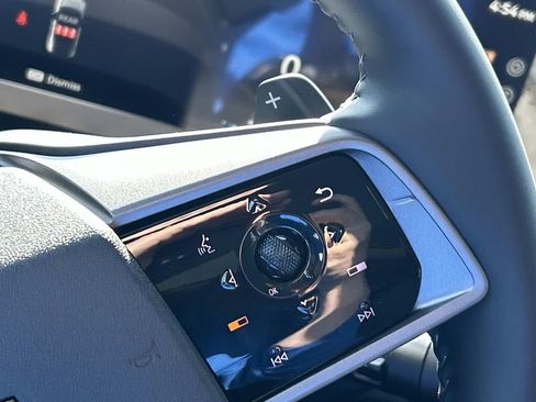 New 2026 Nissan Leaf Platinum+ w/ Cargo Package (Platinum+) FWD image 30