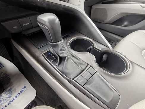 Used 2023 Toyota Camry SE image 26