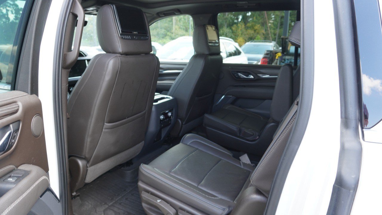 Used 2021 GMC Yukon XL Denali w/ Denali Premium Package RWD image 11