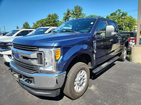Used 2017 Ford F250 XLT AWD/4WD image 3
