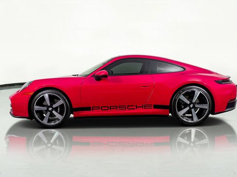 Used 2025 Porsche 911 Carrera image 17