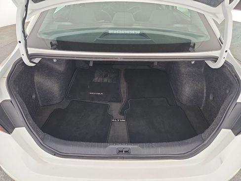 Used 2025 Nissan Altima 2.5 SV image 29