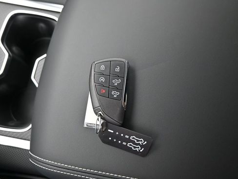 New 2026 GMC Sierra EV Elevation image 18