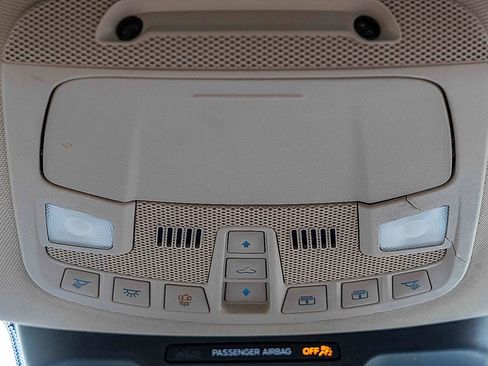 Used 2023 Ford Expedition Limited image 18