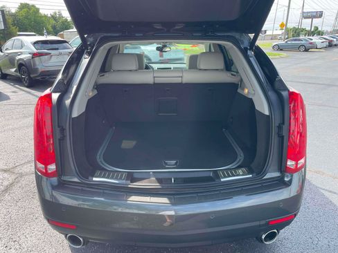 Used 2016 Cadillac SRX Luxury FWD image 6