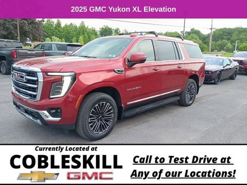 Used 2025 GMC Yukon XL Elevation w/ LPO, Elevation Black Package AWD/4WD image 9