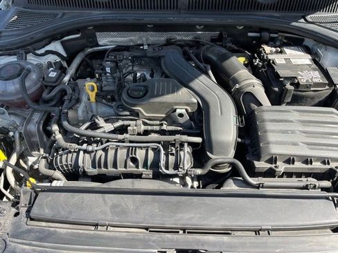 Used 2023 Volkswagen Jetta SE image 5