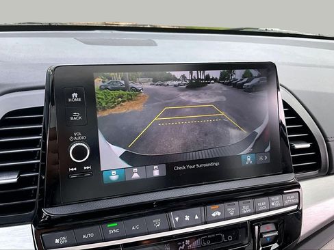 Certified 2025 Honda Odyssey EX-L image 27
