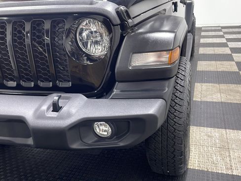 Used 2020 Jeep Gladiator Sport w/ Quick Order Package 24S AWD/4WD image 25