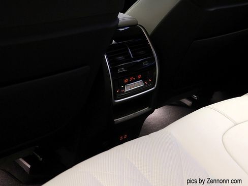 Used 2026 BMW X5 xDrive40i w/ Climate Comfort Package image 14