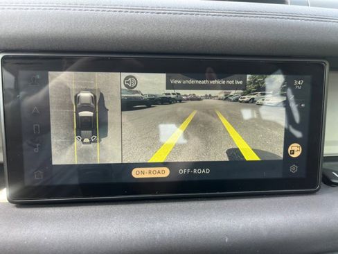 Used 2020 Land Rover Defender 110 SE image 17