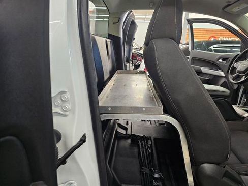 Used 2021 Chevrolet Colorado LT w/ Fleet Safety Package image 29