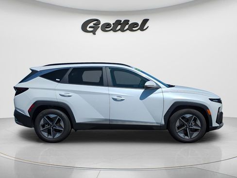 Certified 2025 Hyundai Tucson SEL FWD image 4