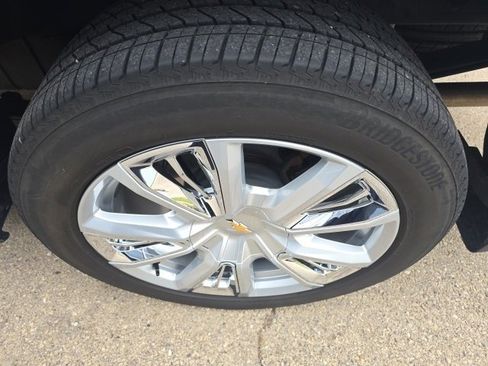 Used 2024 Chevrolet Silverado 1500 High Country image 11