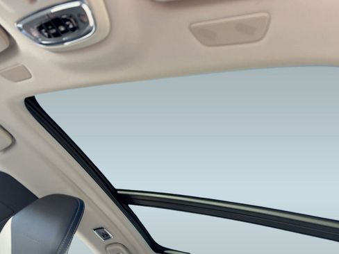 Used 2018 Volvo S90 T6 Inscription image 15