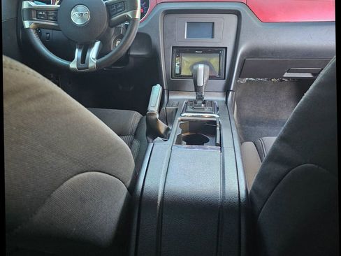 Used 2013 Ford Mustang Coupe image 26