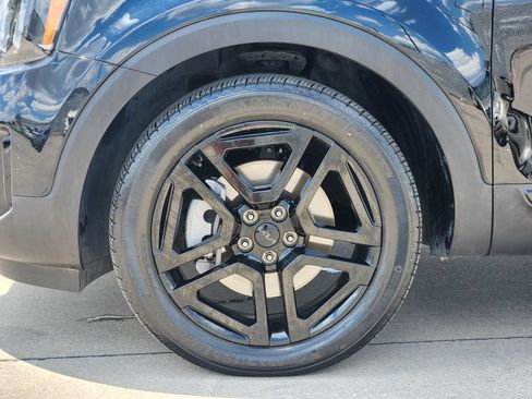 Certified 2025 Kia Telluride EX X-Line AWD/4WD image 16