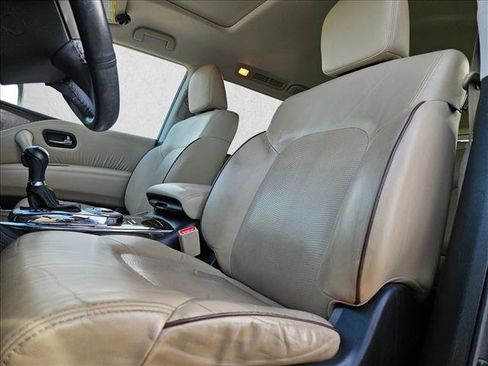 Used 2018 Nissan Armada SL w/ Premium Package image 10