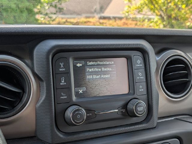 Used 2018 Jeep Wrangler Unlimited Sport AWD/4WD image 20