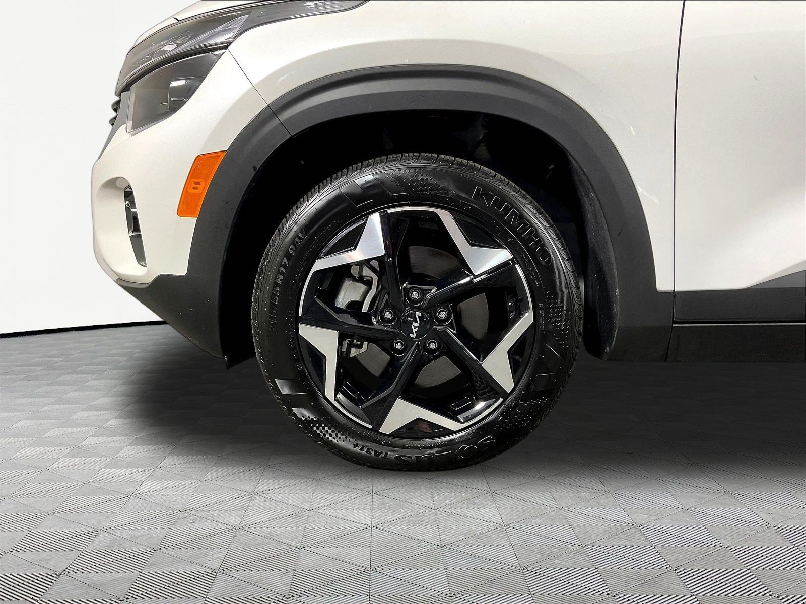 Certified 2026 Kia Seltos S AWD/4WD image 33