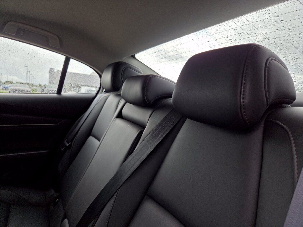 Used 2023 MAZDA MAZDA3 s FWD image 20