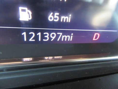 Used 2020 GMC Sierra 1500 AT4 w/ Off-Road Performance Package AWD/4WD image 37
