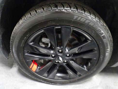 Used 2019 Chevrolet Trax LT w/ Sun & Sound Package image 21