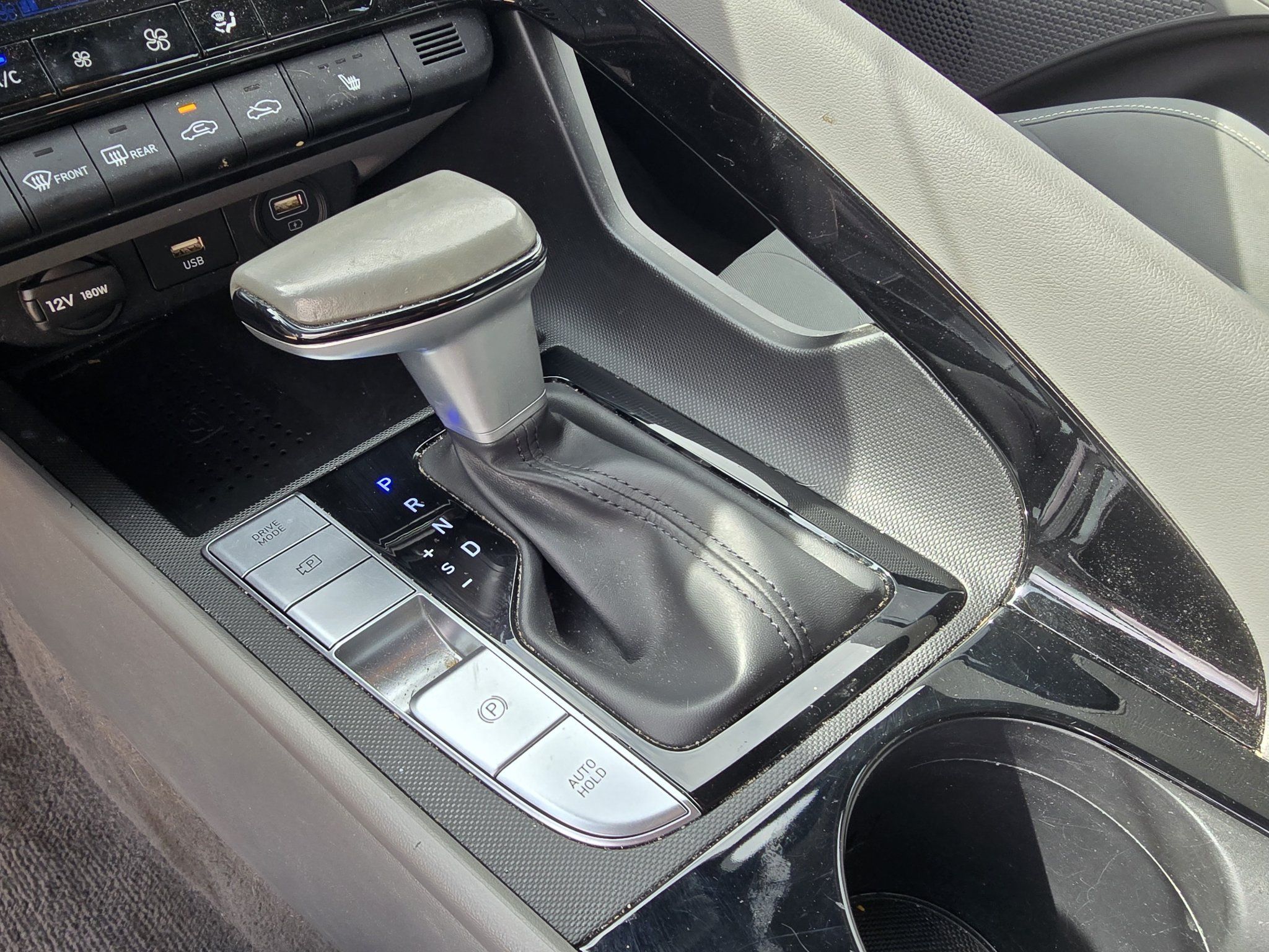 Used 2023 Hyundai Elantra SEL w/ Convenience Package FWD image 20