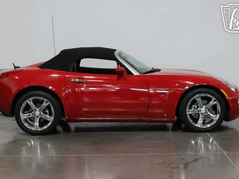 Used 2008 Pontiac Solstice GXP w/ Premium Package image 15