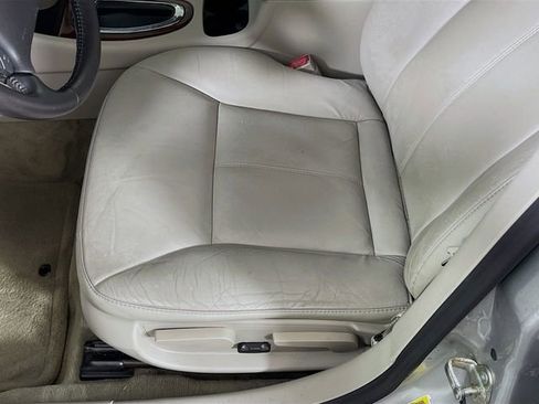 Used 2011 Chevrolet Impala LT w/ Luxury Edition Package FWD image 19